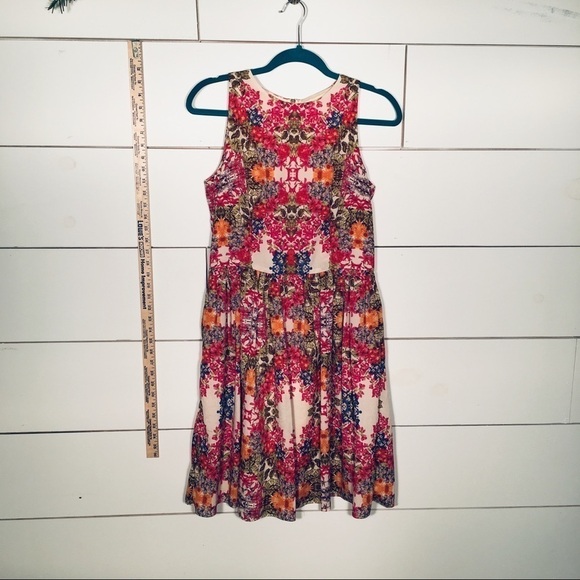 Maggie London dress - Picture 6 of 7